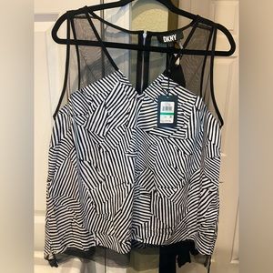 NWT DKNY printed sleeveless V-neck top size L